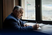 Orbán: El a kezekkel a magyarok szabadságától!