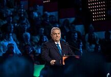 Katonák vonulnak fel a terrorveszély miatt