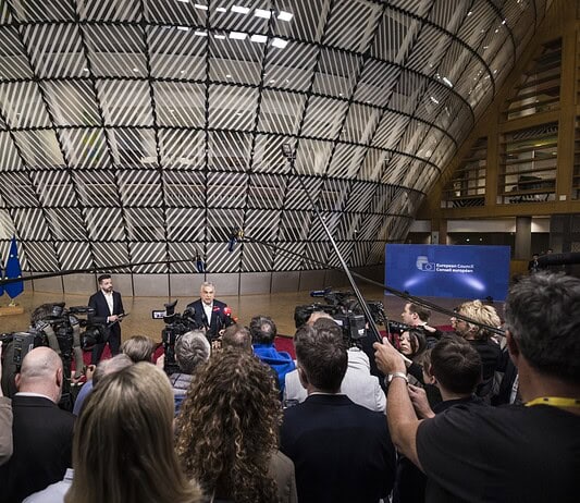 Viktor Orbán Declares „First Battle Won” but Warns of Migration and Oil Crisis