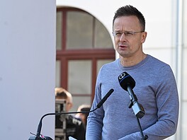 Szijjártó: Hazafelé tart az első mentesítő járat