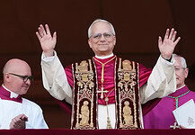 Leó pápa: Krisztus a keresztről kiáltja, tegyétek le a fegyvert