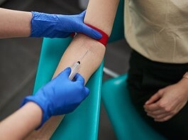 Ezt rontják el a legtöbben vérvétel előtt – félremehet miatta az eredmény