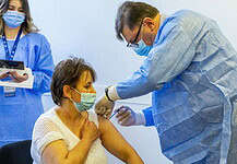 Románia alkudni próbál a vakcinák ügyében