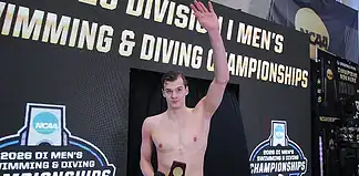 Ismét Kós Hubert az év egyetemi úszója