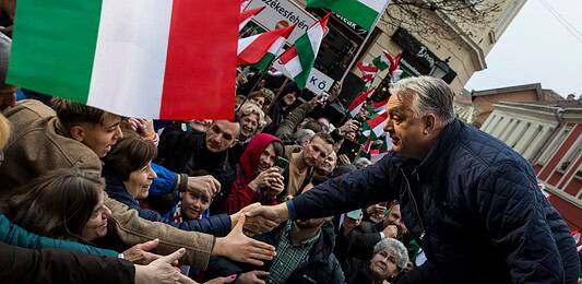 Orbán Viktor a külhoni magyarok támogatására számít