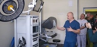 Robotsebészeti eszközt kapott a csíkszeredai kórház