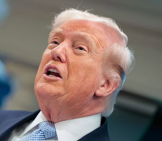 Trump lezárta az iráni kikötőket