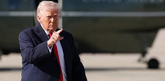 Trump nekiment a német kancellárnak