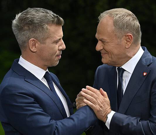 Donald Tusk: Magyar Péter a garancia az együttműködésre