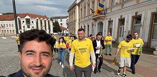 „A magyarok is beszéljenek és írjanak románul”