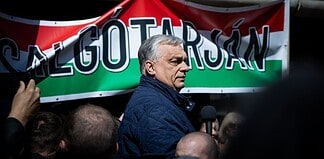 Orbán: az eurór „egy kódnév, rejtjel, a megszorítás kódja”