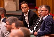 Szijjártó Péter a BYD-nél folytatja