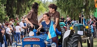 Közel száz veterán traktor a BuRRogtatón