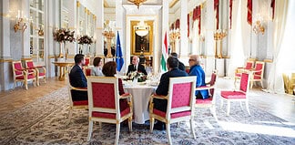 Külföldi vezetőkkel tárgyalt Baka András államfő