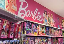 Eladják a Barbie-gyárat?