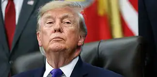 Beperelték Donald Trumpot