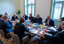 Az erdélyi magyar egyetemek mellett álltak ki