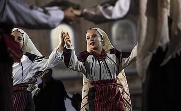 New Yorkba viszi a magyar néptáncot a Fitos Dezső Társulat